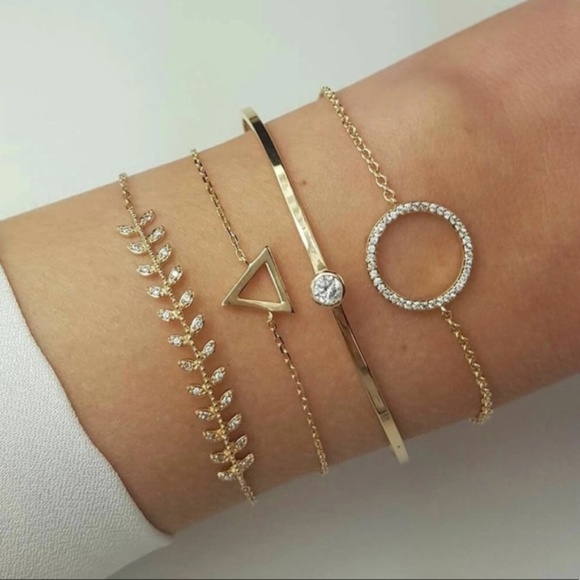 Gold Plated Bracelet Set - Picture 1 of 2